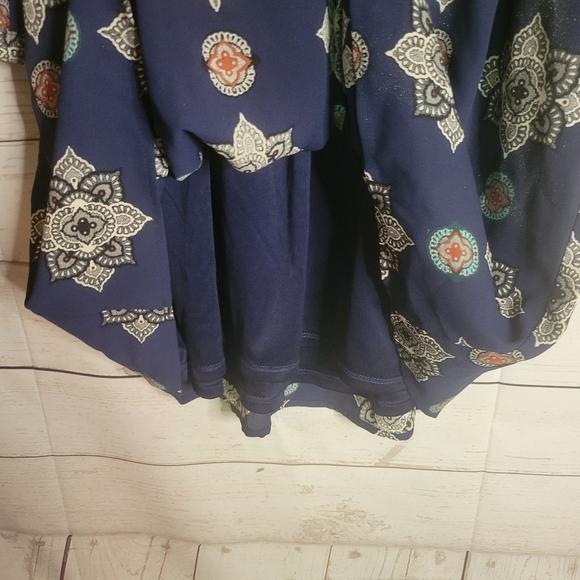 Express blue long sleeve pattern dress small - Picture 4 of 5